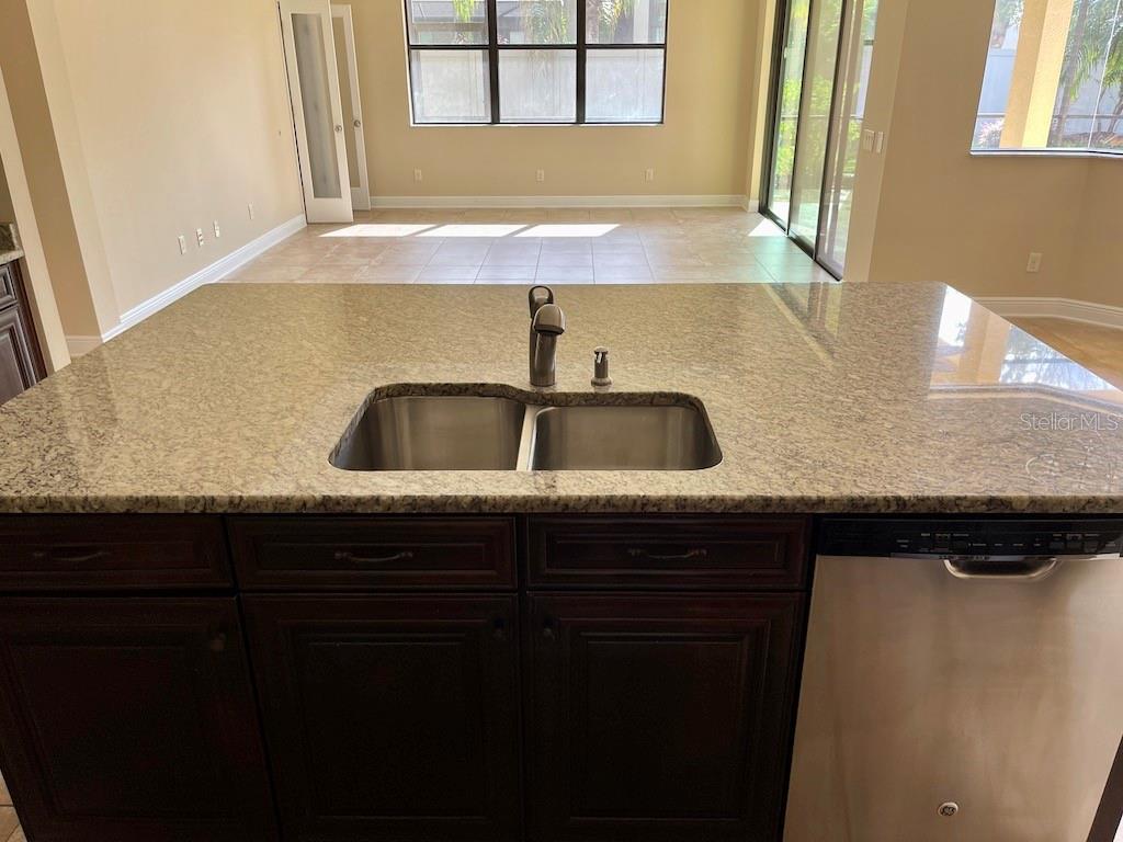 Image 8 of 51 For 15604 Hampton Village Drive