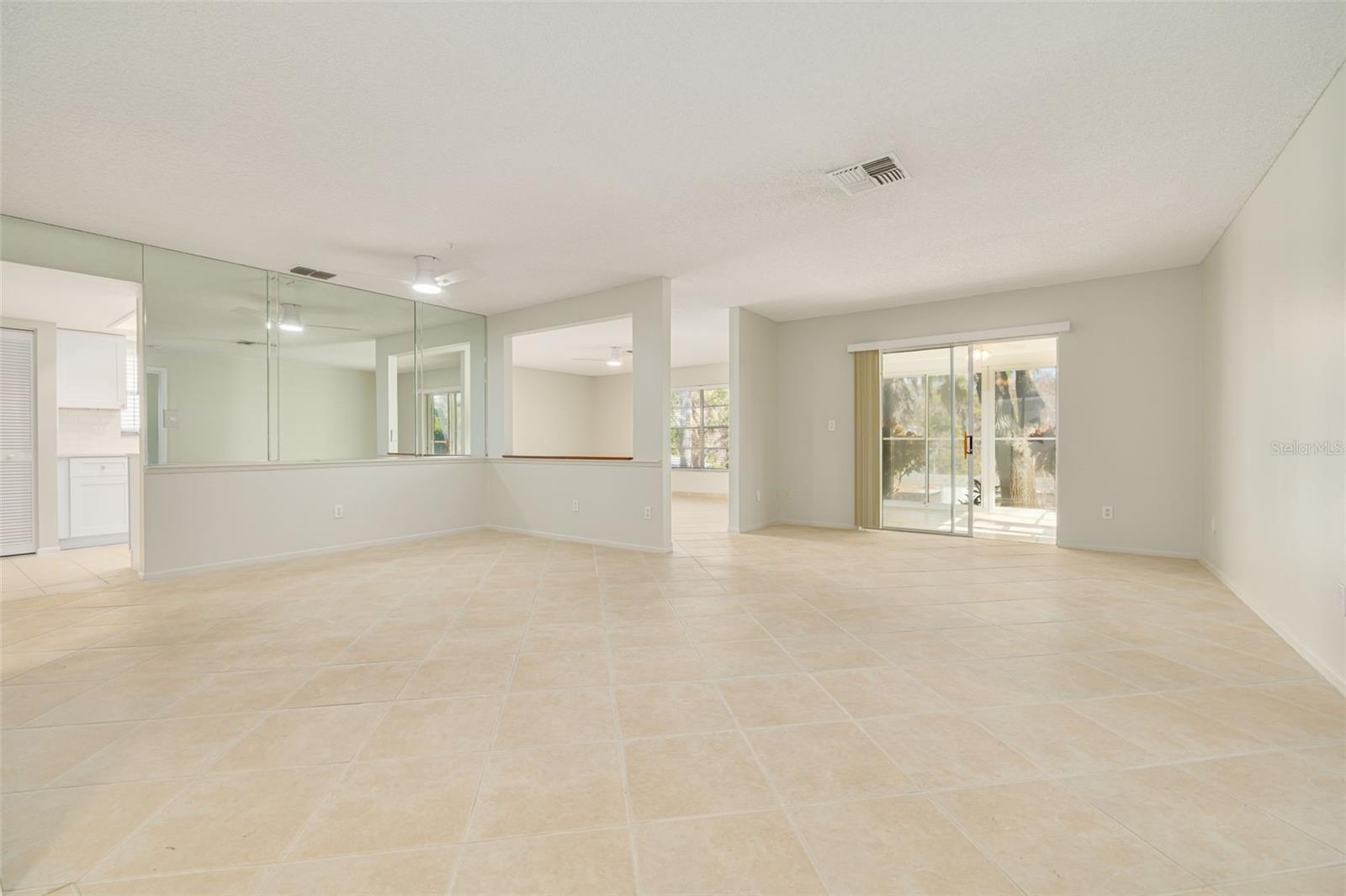 Image 18 of 42 For 3569 Oak Lake Drive