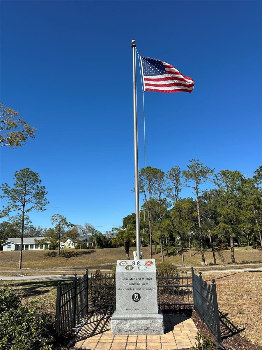 Image 36 of 42 For 3569 Oak Lake Drive