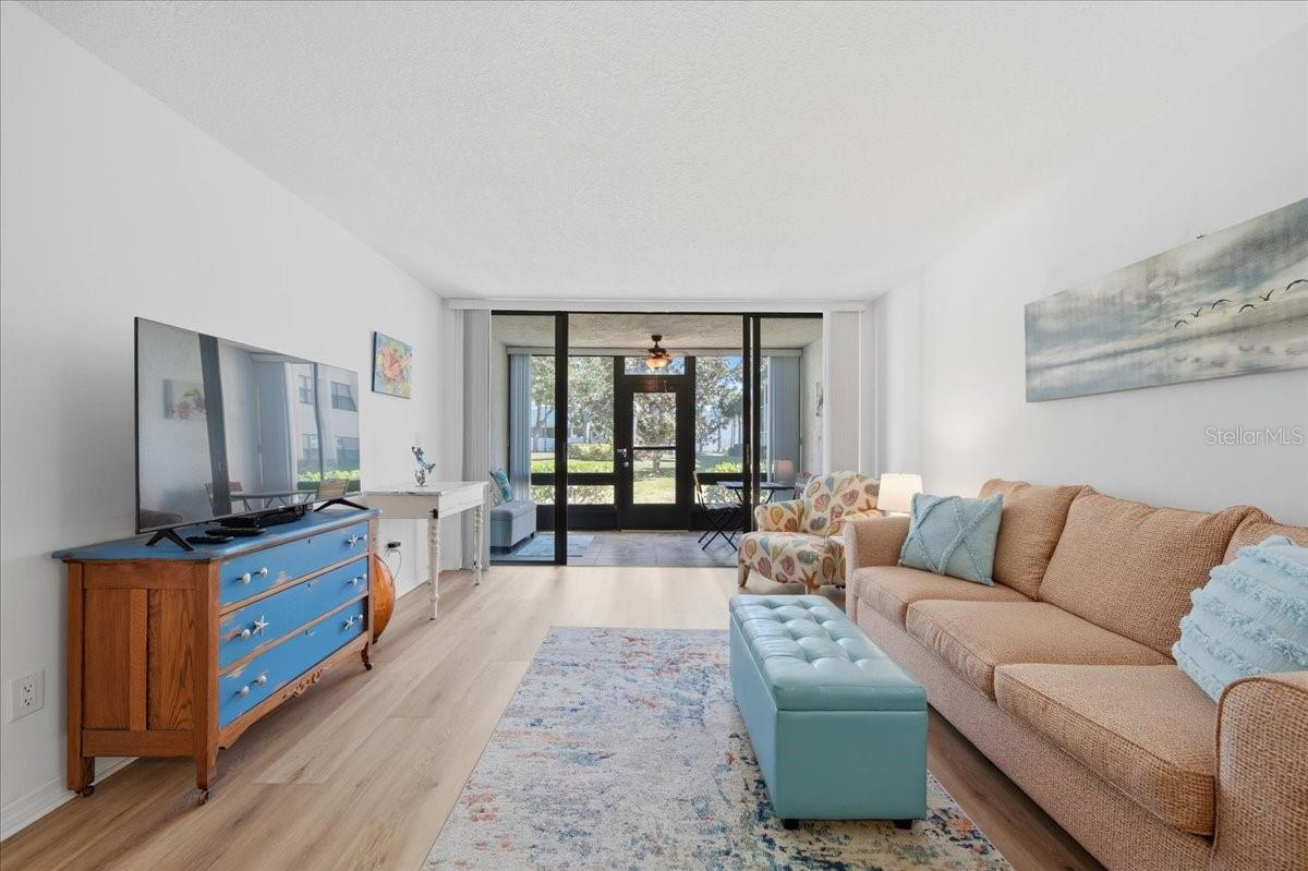 Image 12 of 35 For 11945 143rd Street 7108