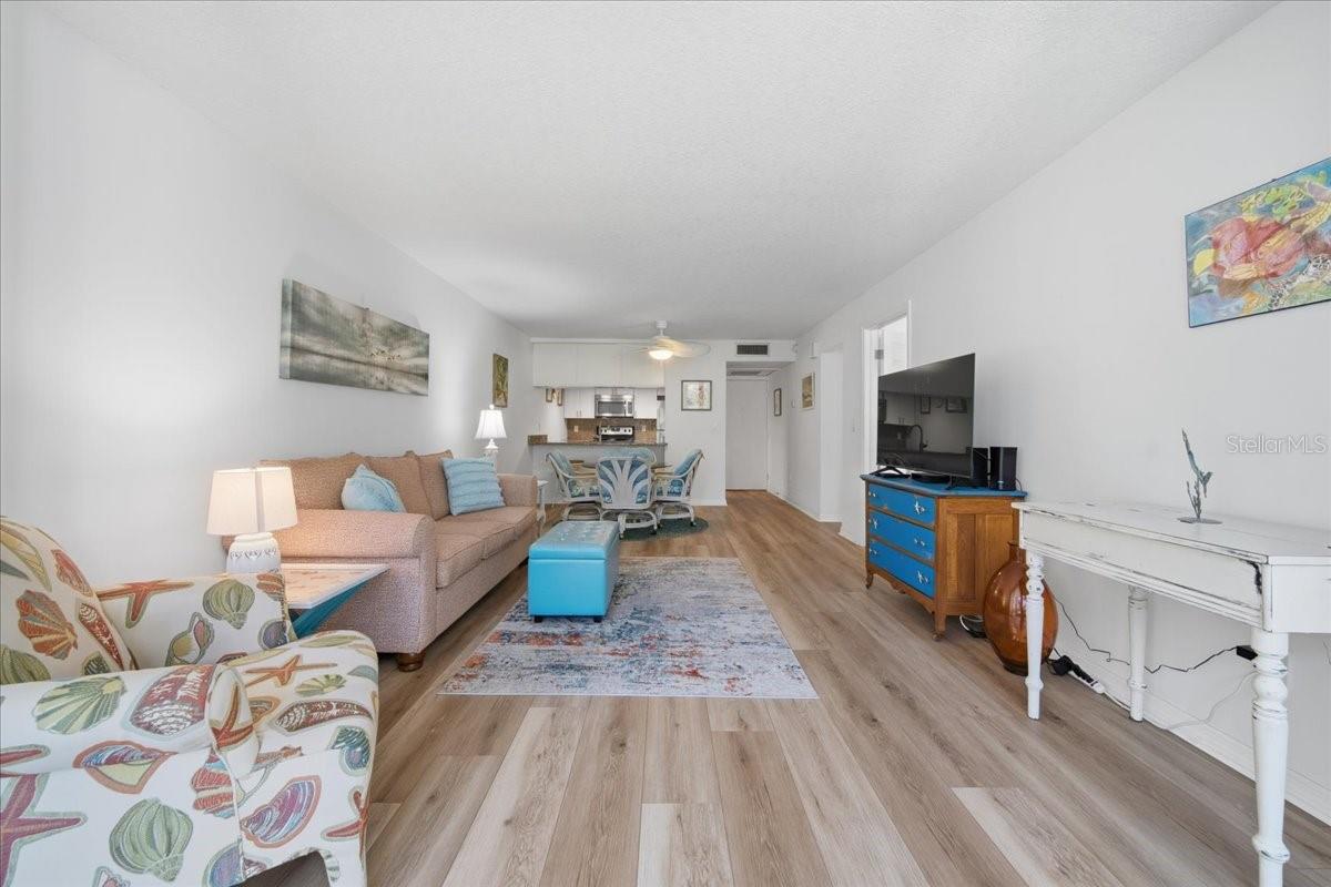 Image 15 of 35 For 11945 143rd Street 7108