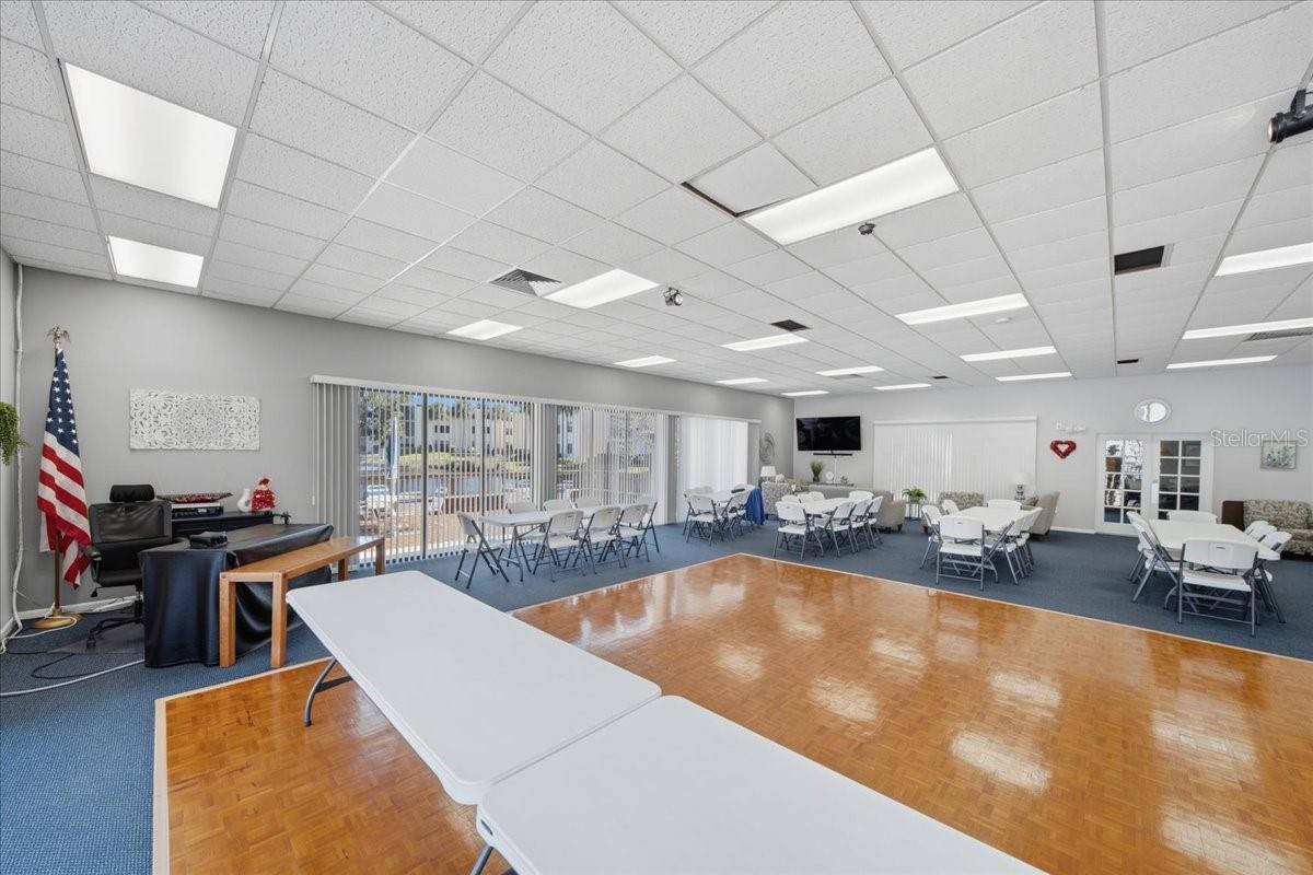 Image 29 of 35 For 11945 143rd Street 7108