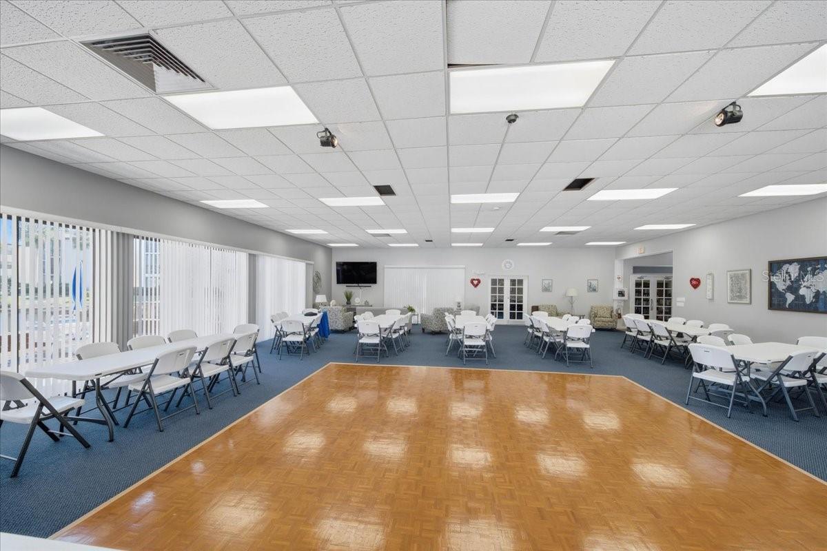 Image 30 of 35 For 11945 143rd Street 7108