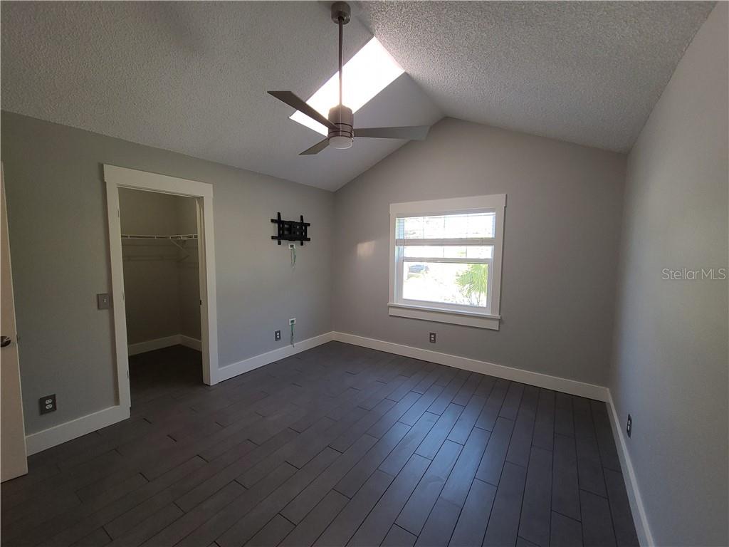 Image 22 of 38 For 4970 Marina Palms Drive