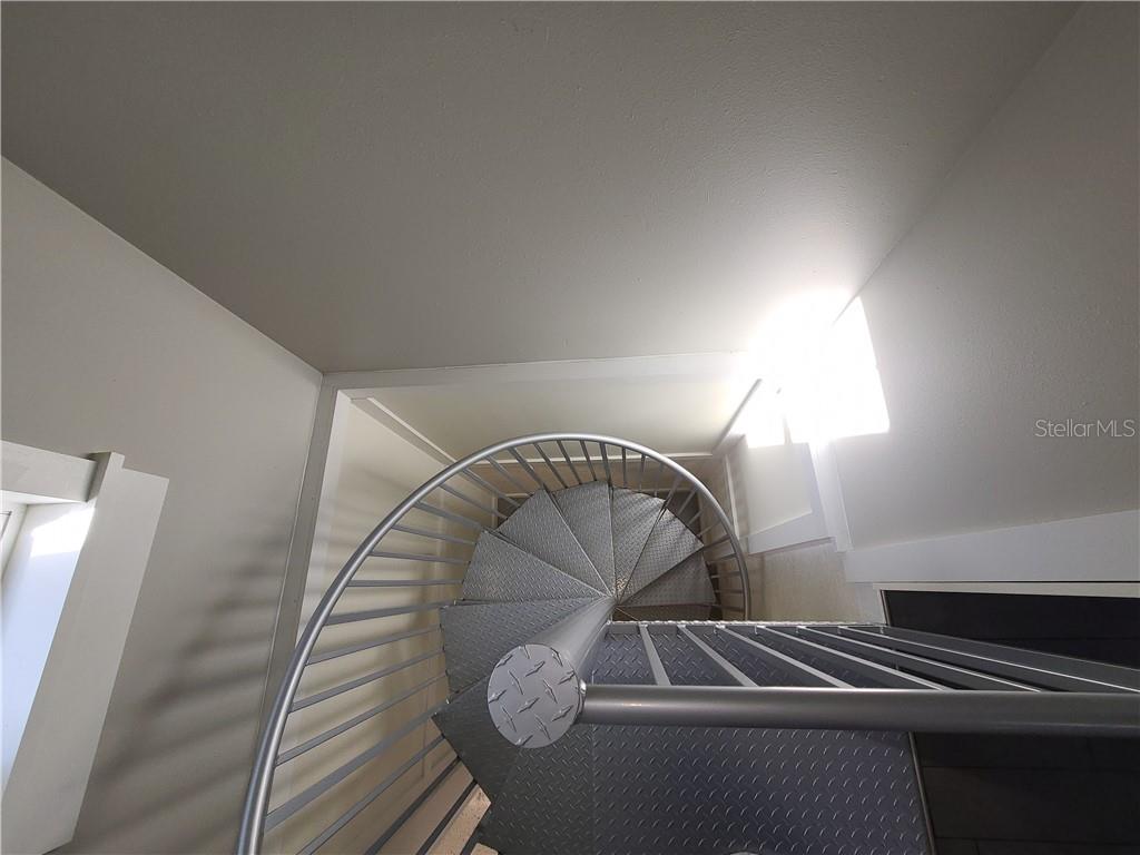 Image 26 of 38 For 4970 Marina Palms Drive