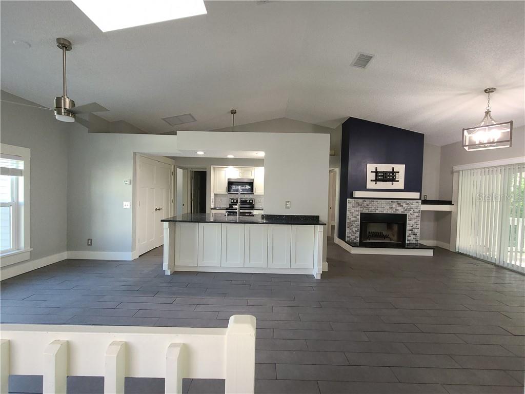 Image 5 of 38 For 4970 Marina Palms Drive