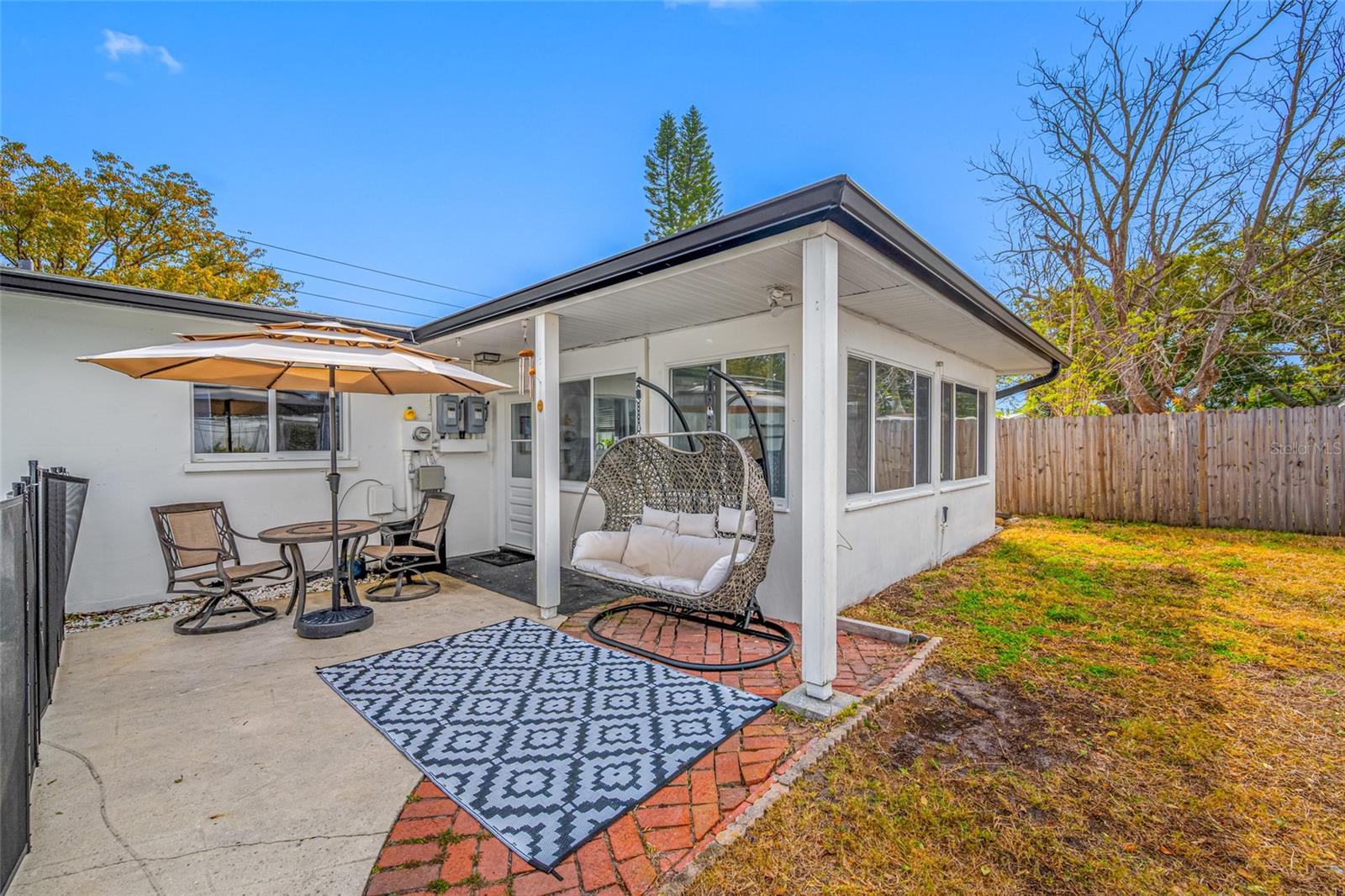 Image 32 of 51 For 1268 Robin Hood Lane