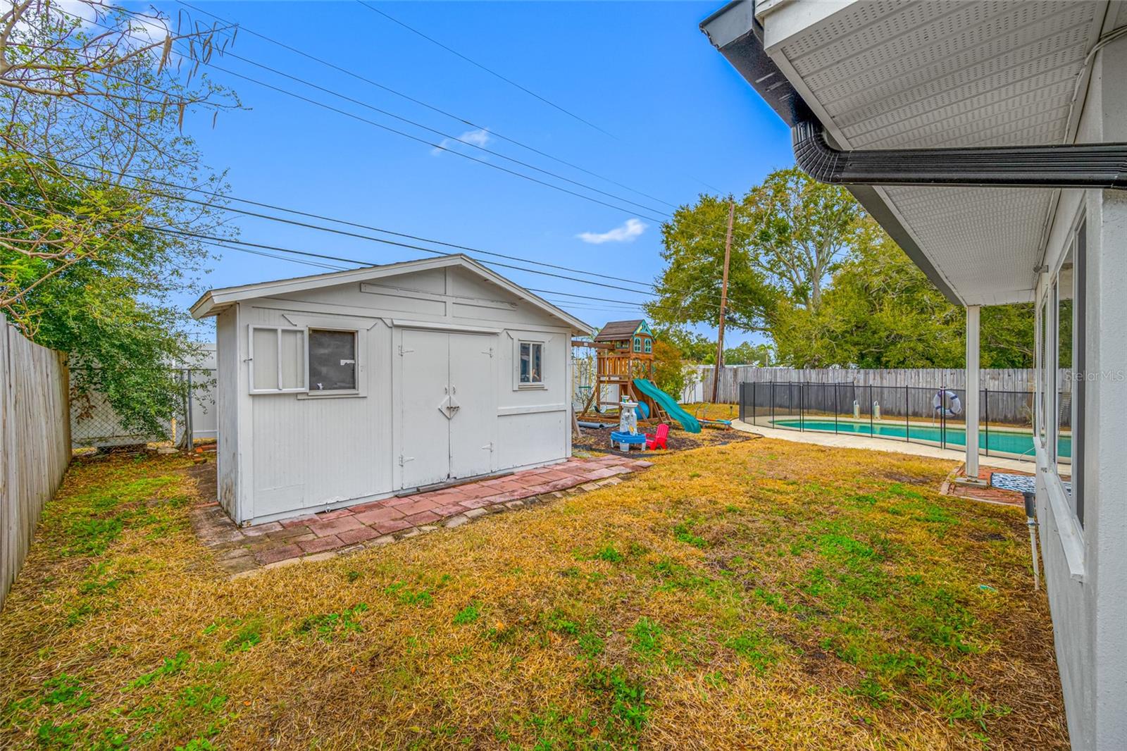 Image 35 of 51 For 1268 Robin Hood Lane