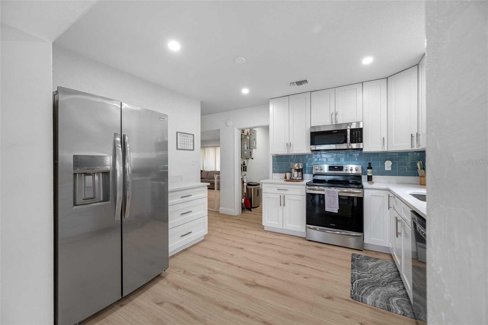 Image 7 of 51 For 1268 Robin Hood Lane