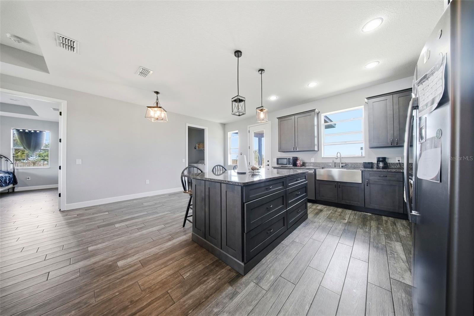 Image 10 of 48 For 3090 80 Foot Road