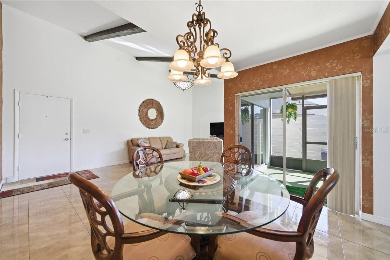 Image 18 of 58 For 2582 Forest Run Court 105a