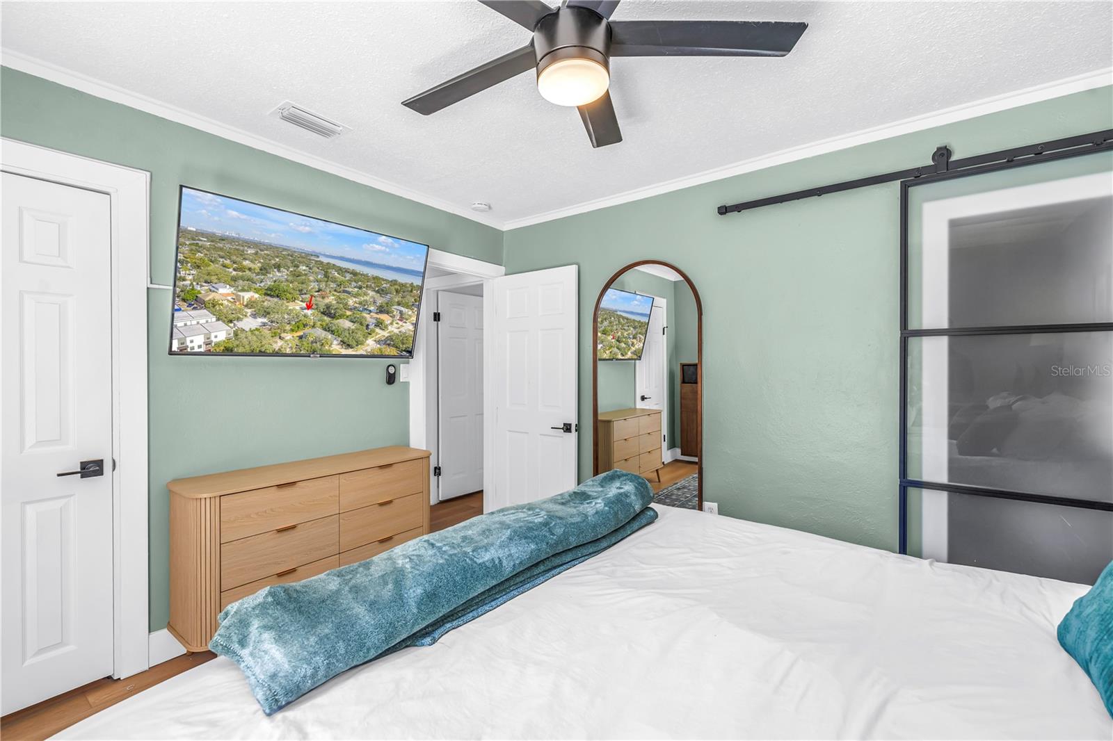 Image 16 of 38 For 2834 Bay Haven Drive