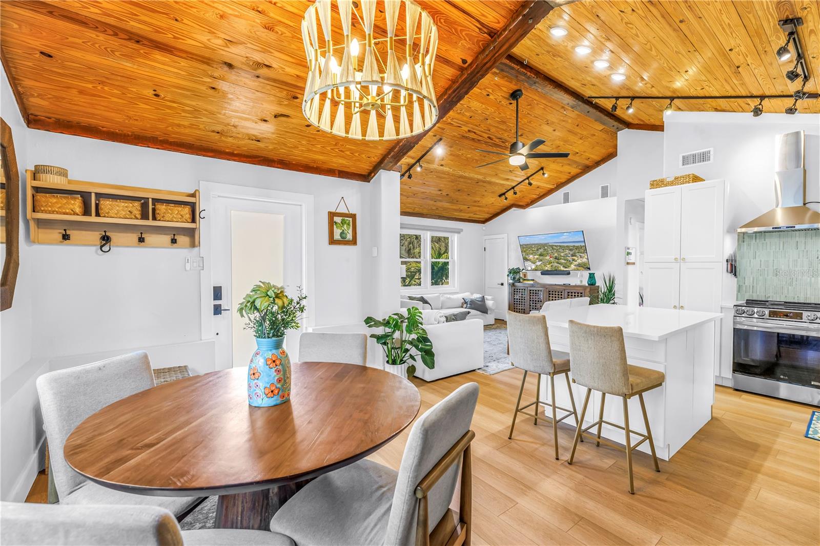 Image 4 of 38 For 2834 Bay Haven Drive