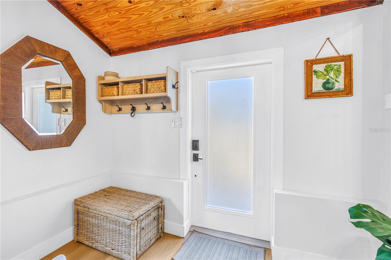 Image 9 of 38 For 2834 Bay Haven Drive