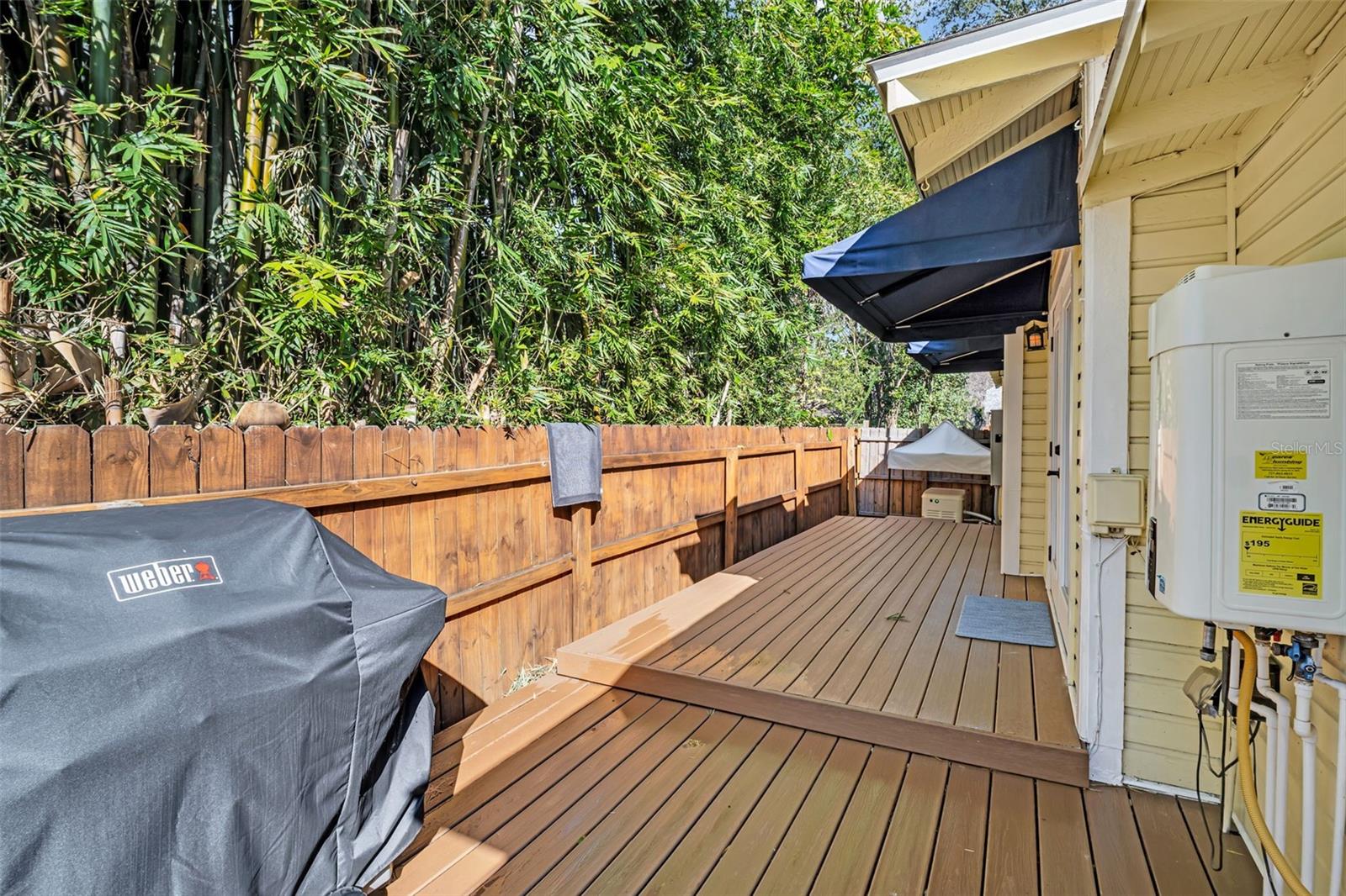 Listing photo id 16 for 903 Mcberry Street