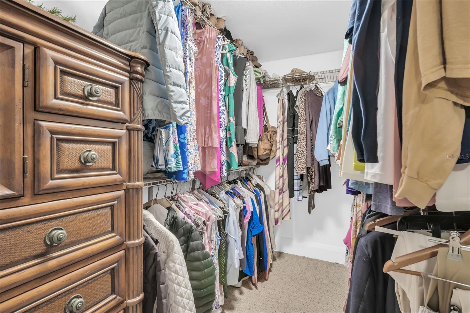 Listing photo id 29 for 903 Mcberry Street