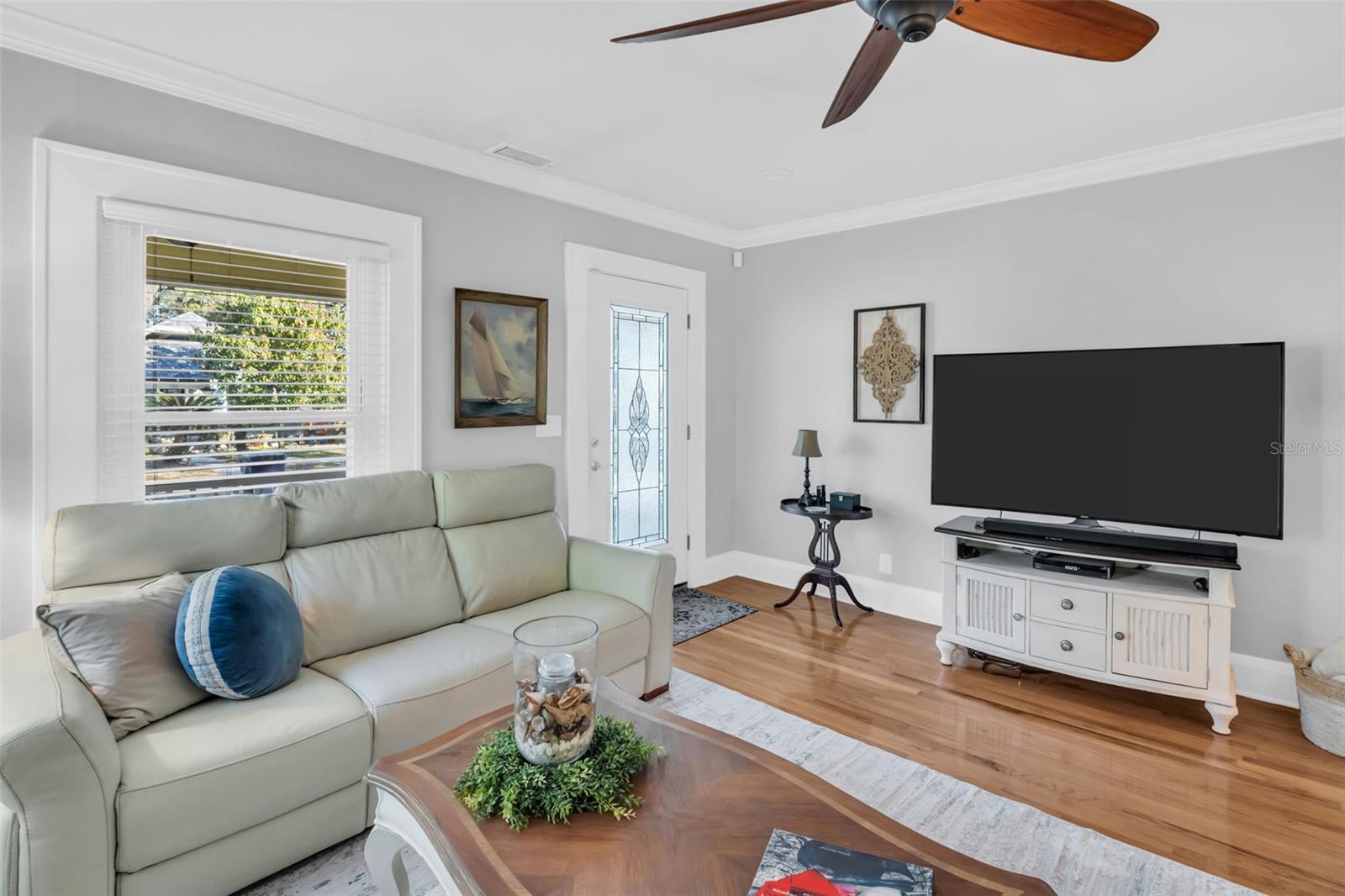 Listing photo id 5 for 903 Mcberry Street