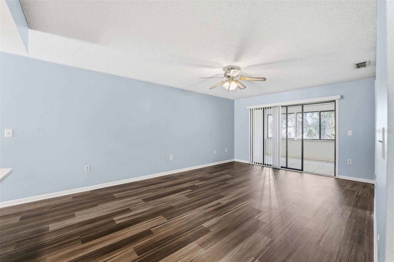 Image 17 of 38 For 6033 Topher Trail 6033