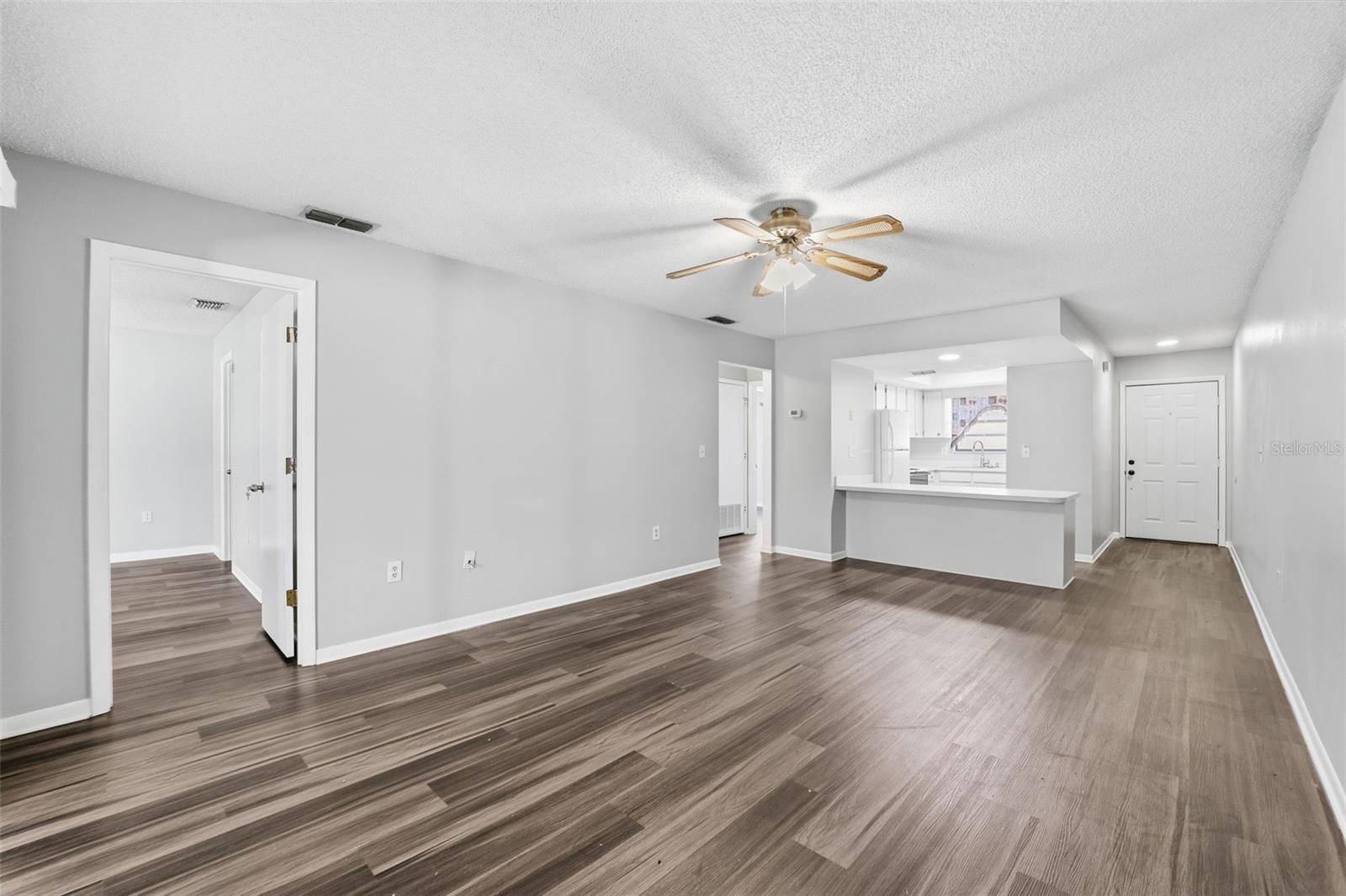 Image 18 of 38 For 6033 Topher Trail 6033