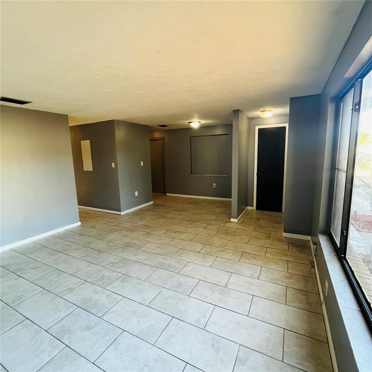 Image 12 of 28 For 502 Calhoun Avenue