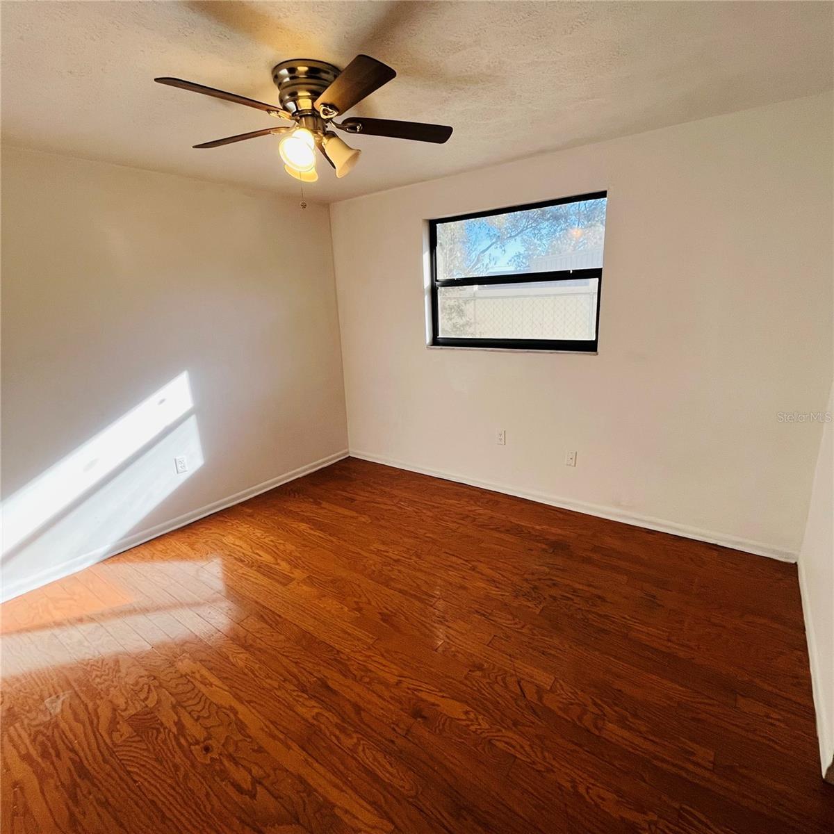 Image 24 of 28 For 502 Calhoun Avenue