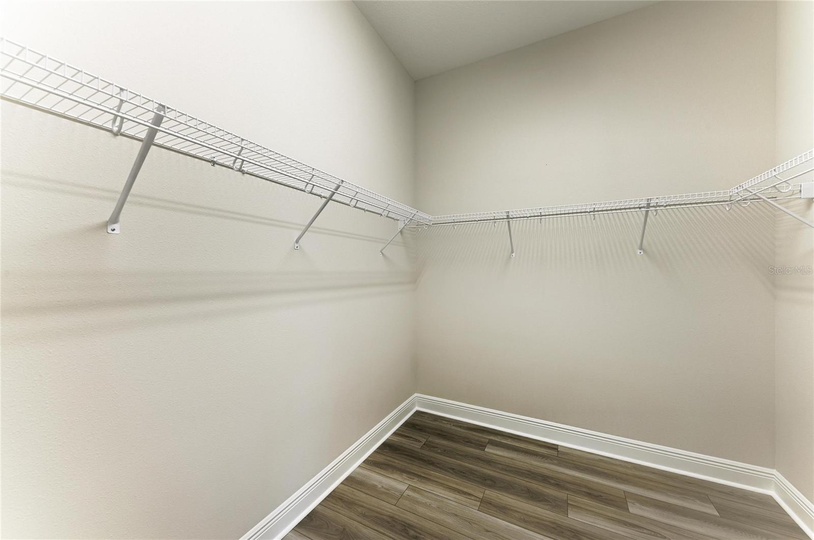 Listing photo id 8 for 15014 Rider Pass Drive