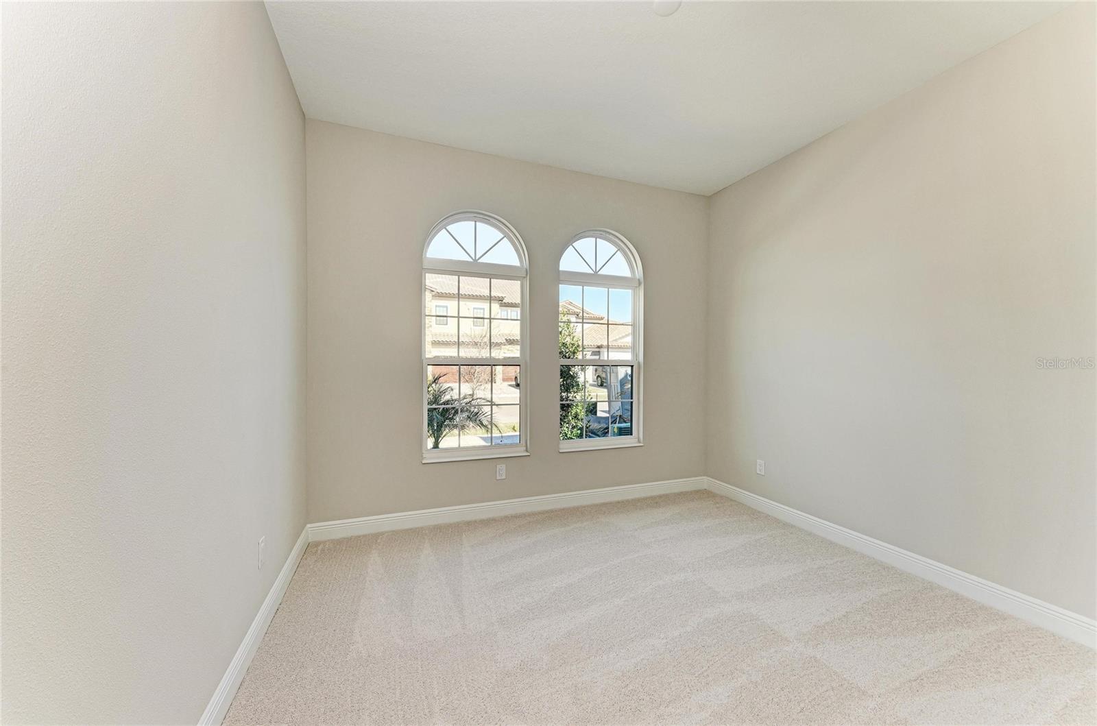 Listing photo id 19 for 15014 Rider Pass Drive