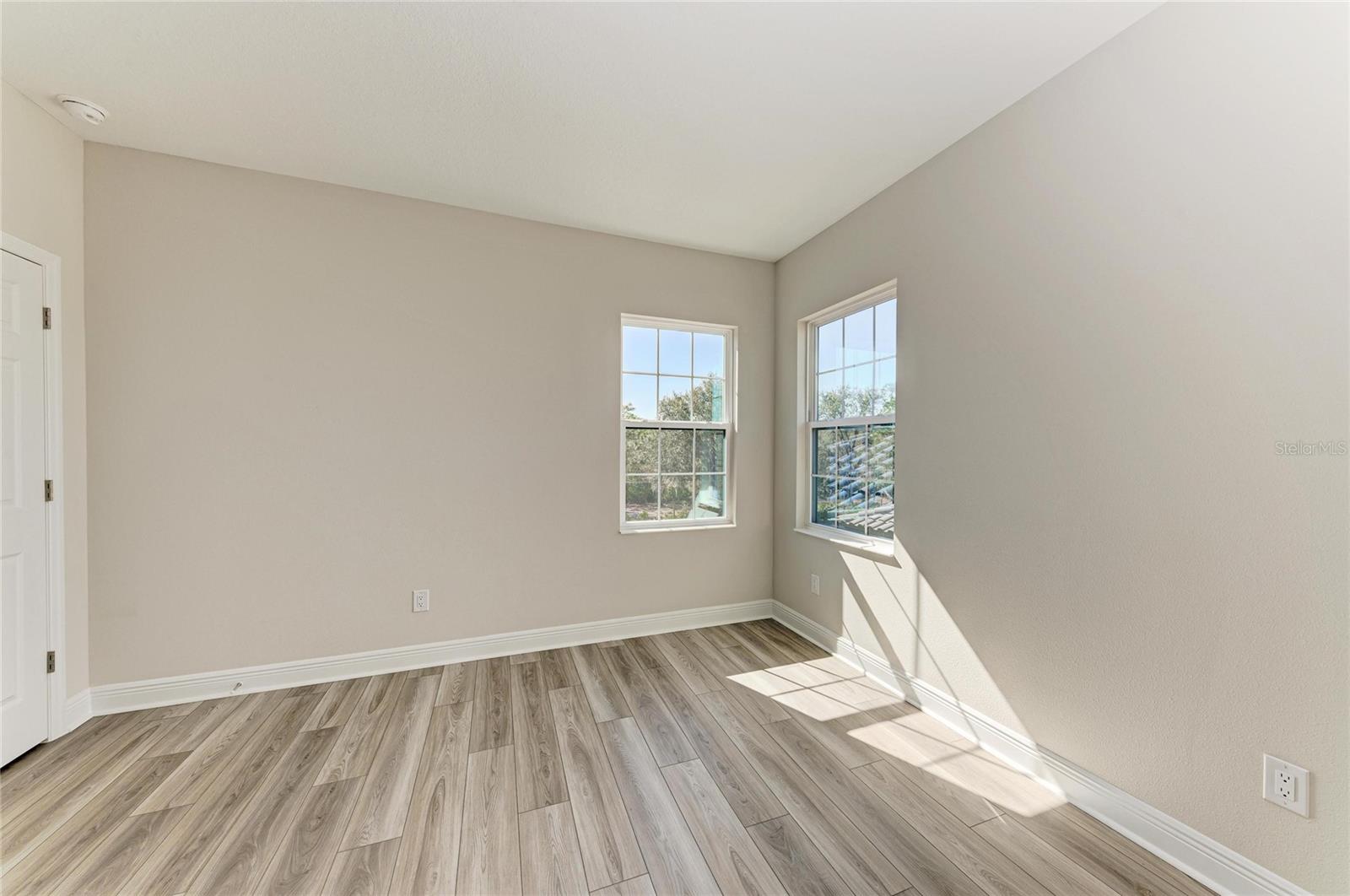 Listing photo id 31 for 15014 Rider Pass Drive