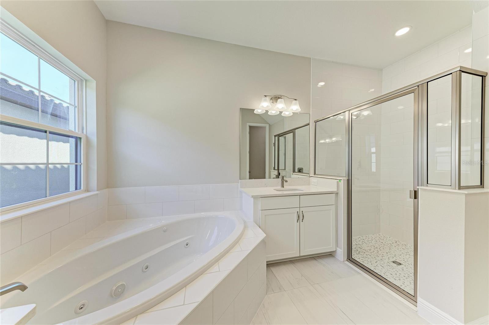 Listing photo id 6 for 15014 Rider Pass Drive