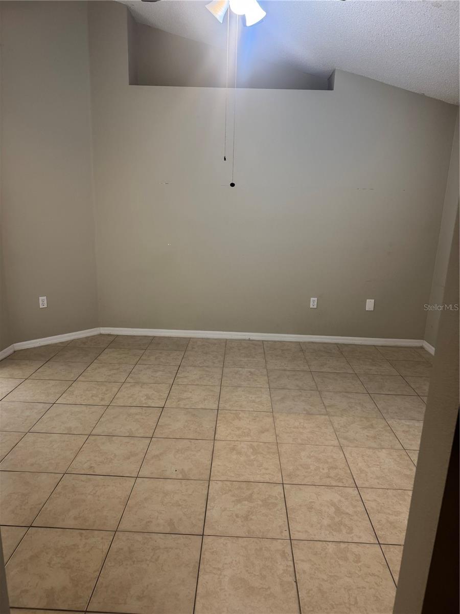 Image 14 of 24 For 1045 Brenton Leaf Drive