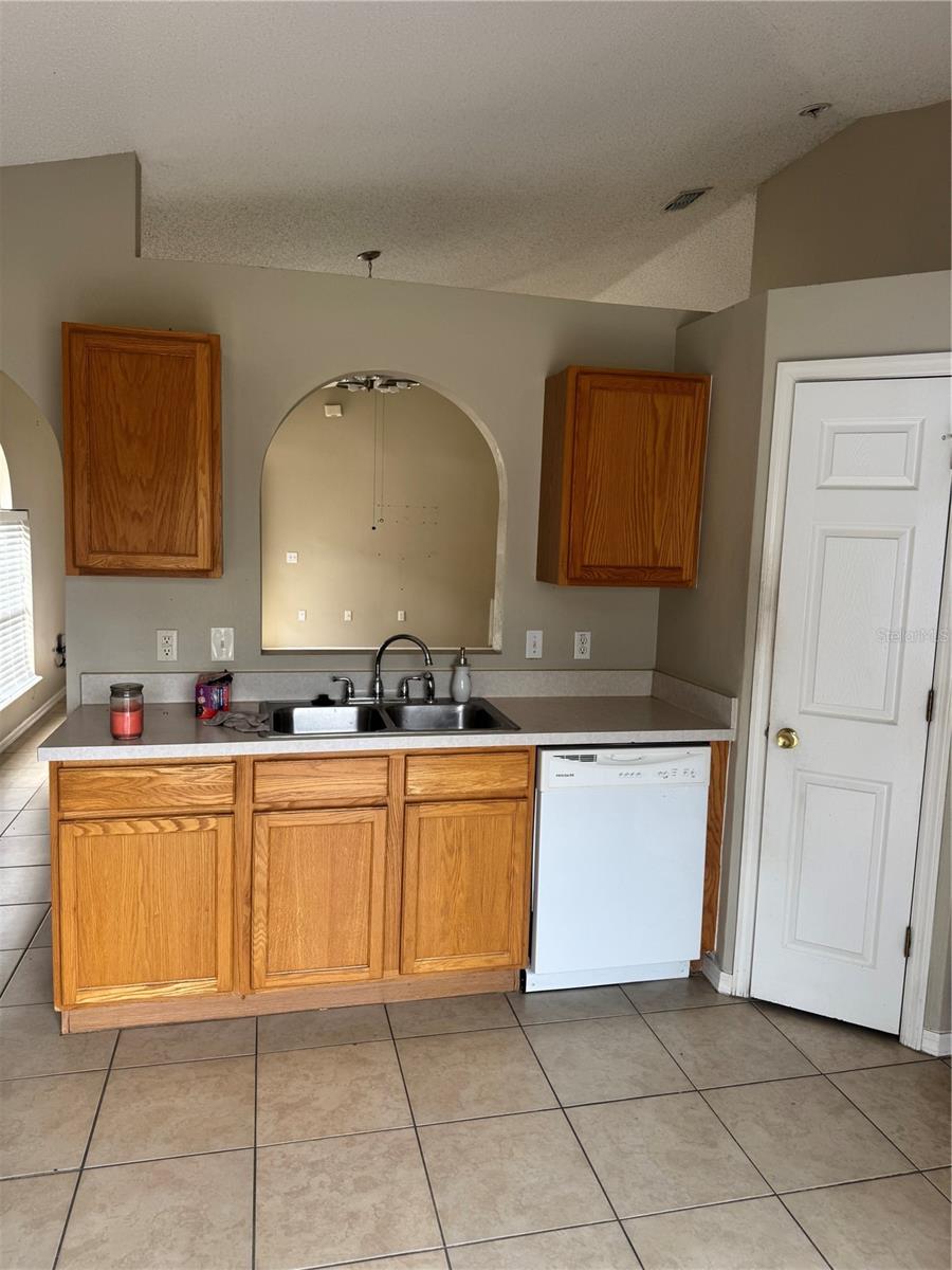 Image 22 of 24 For 1045 Brenton Leaf Drive