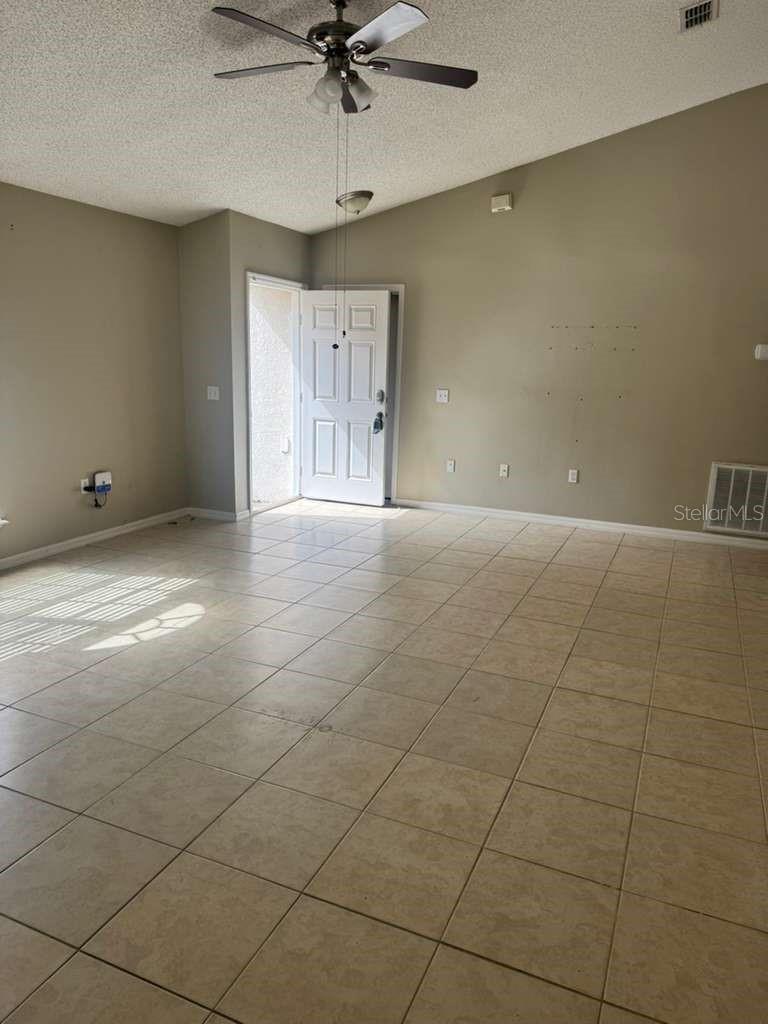 Image 7 of 24 For 1045 Brenton Leaf Drive