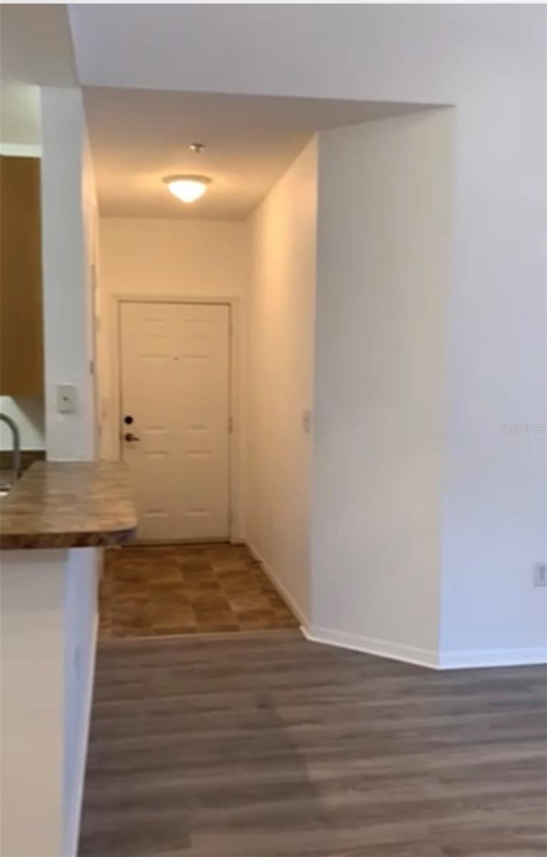 Image 15 of 17 For 10209 Courtney Palms Boulevard 302