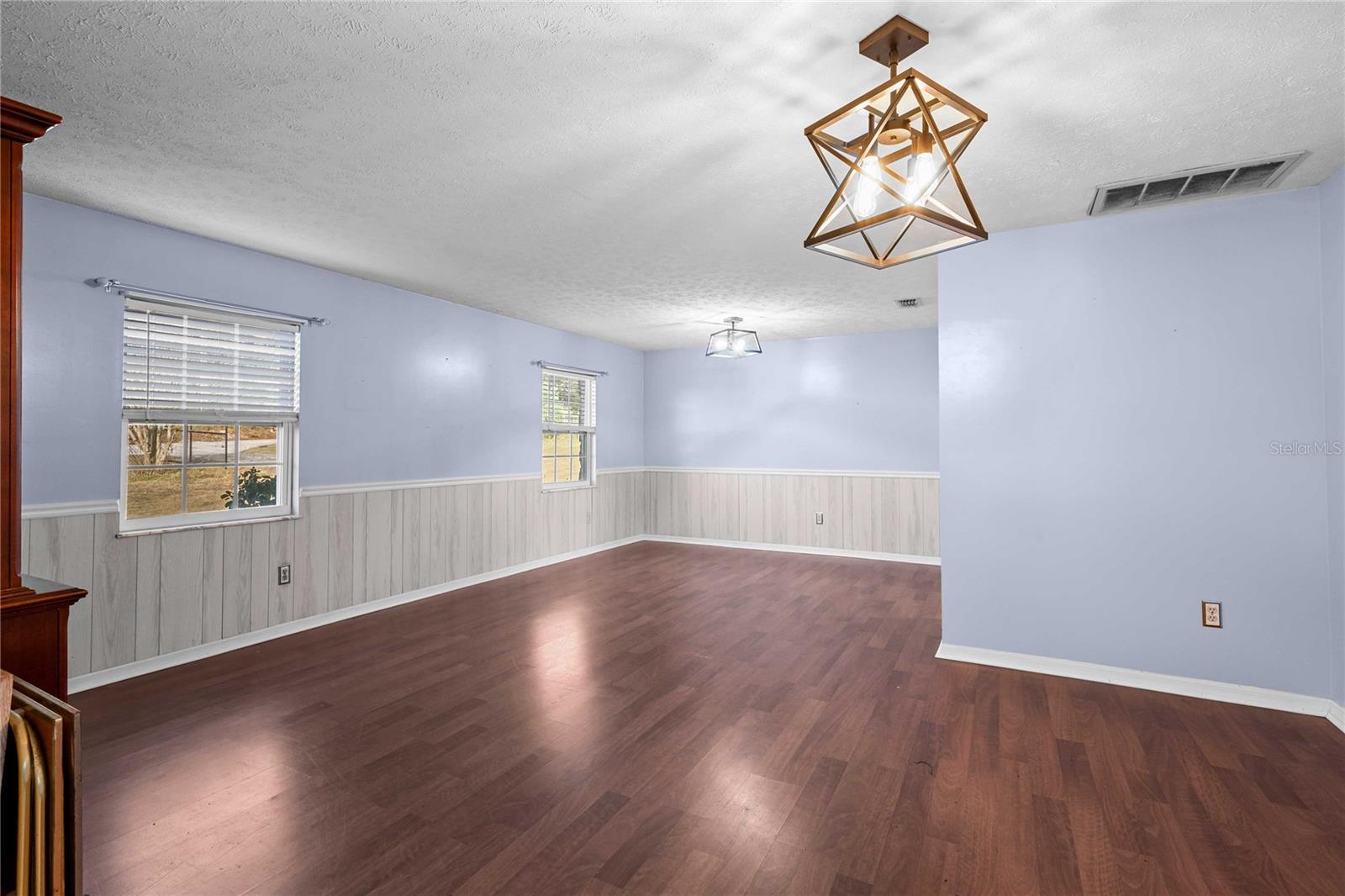 Listing photo id 11 for 31226 Saint Joe Road