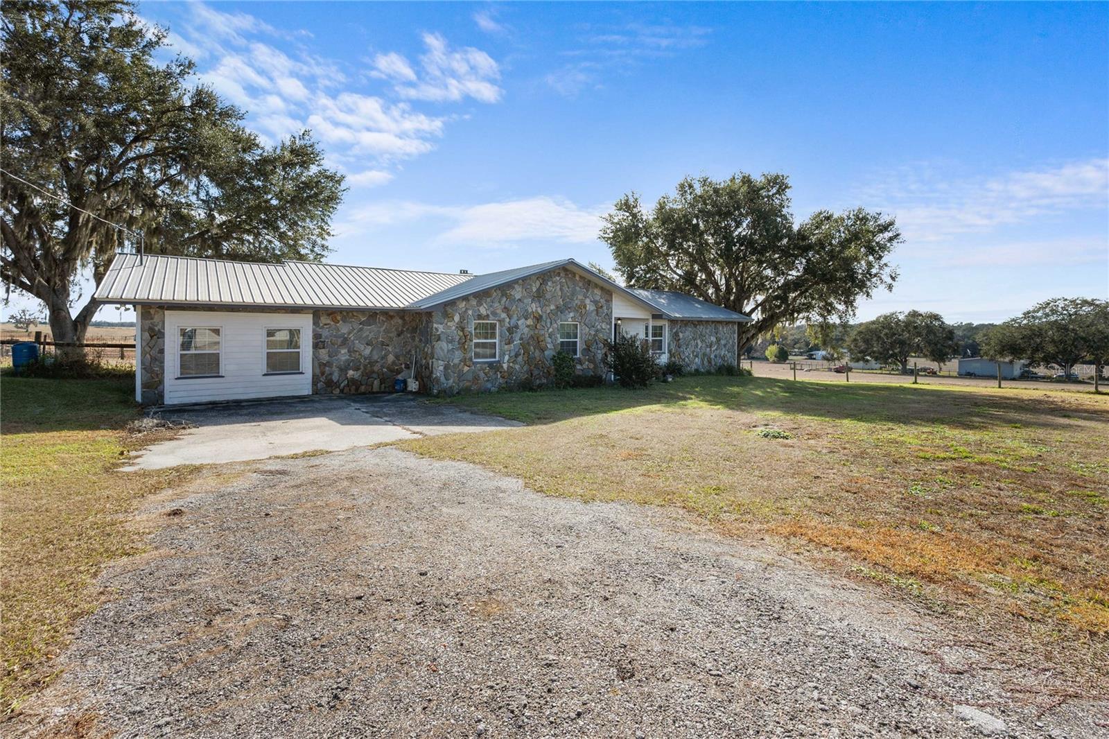 Listing photo id 48 for 31226 Saint Joe Road