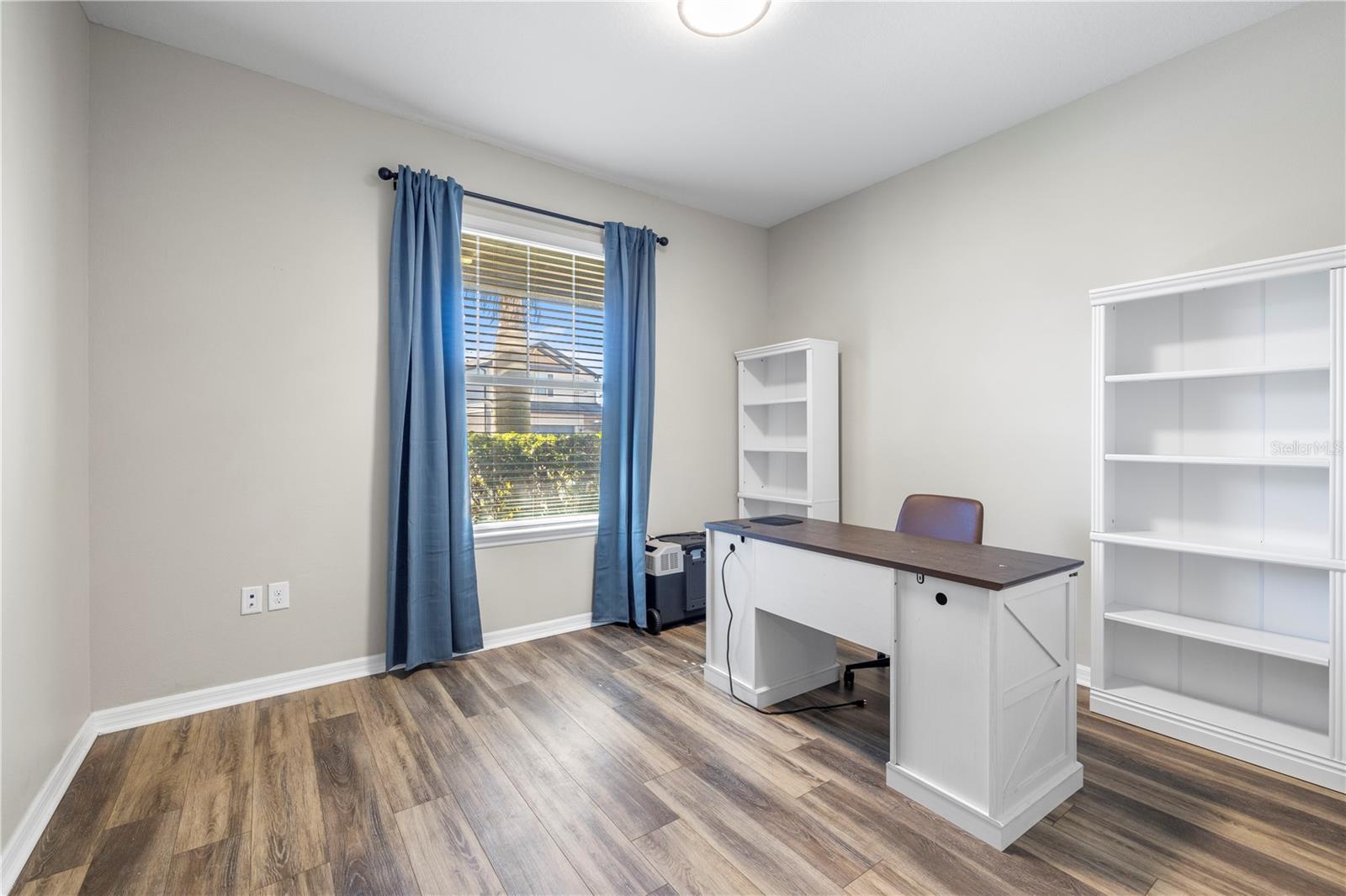 Image 10 of 80 For 7618 Pool Compass Loop