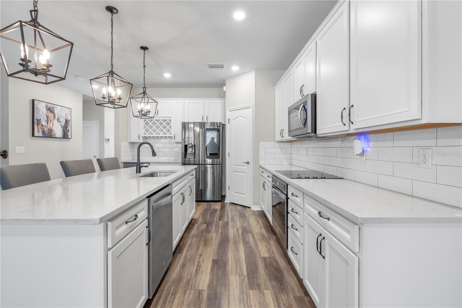 Image 19 of 80 For 7618 Pool Compass Loop