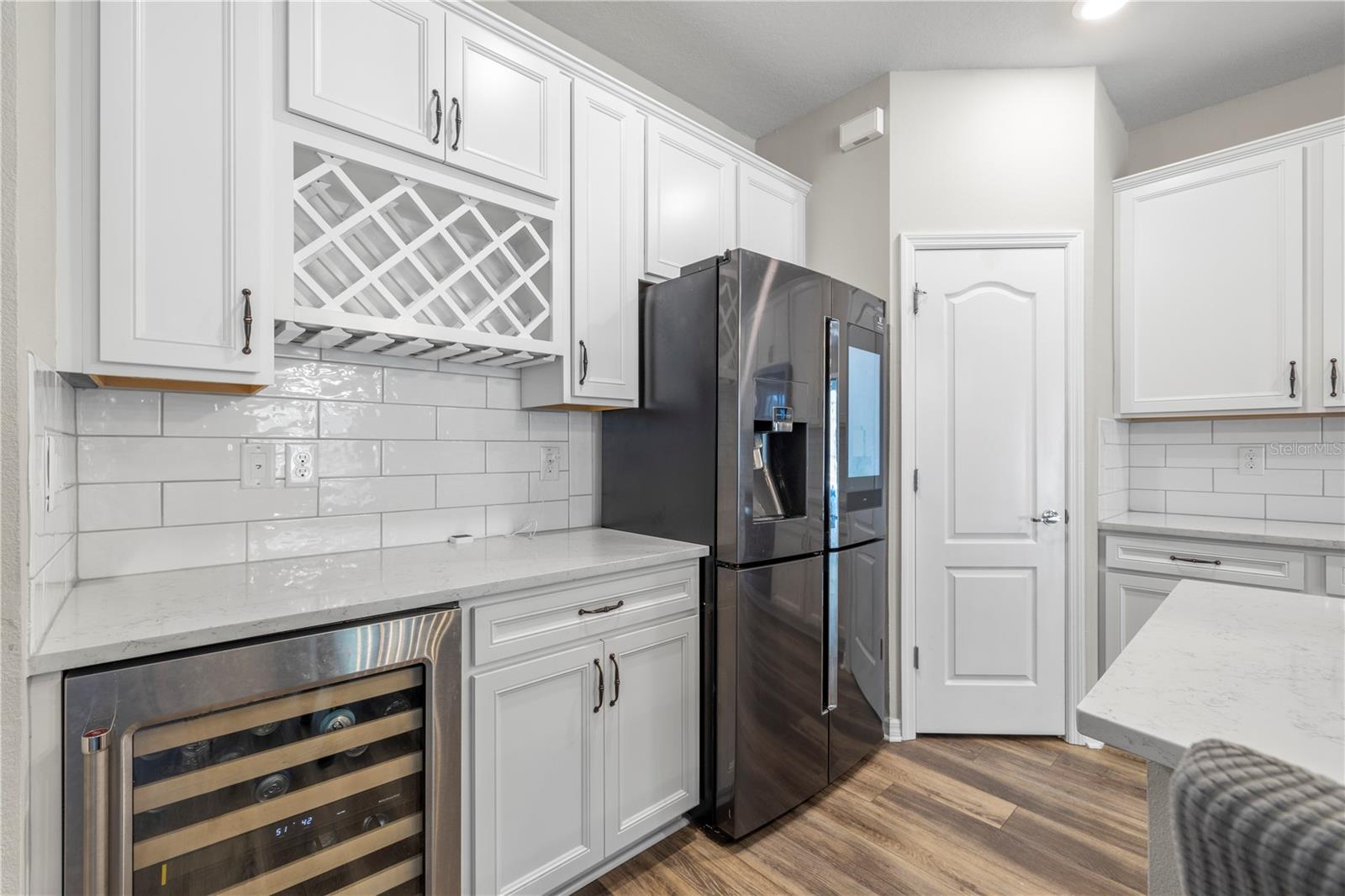 Image 21 of 80 For 7618 Pool Compass Loop