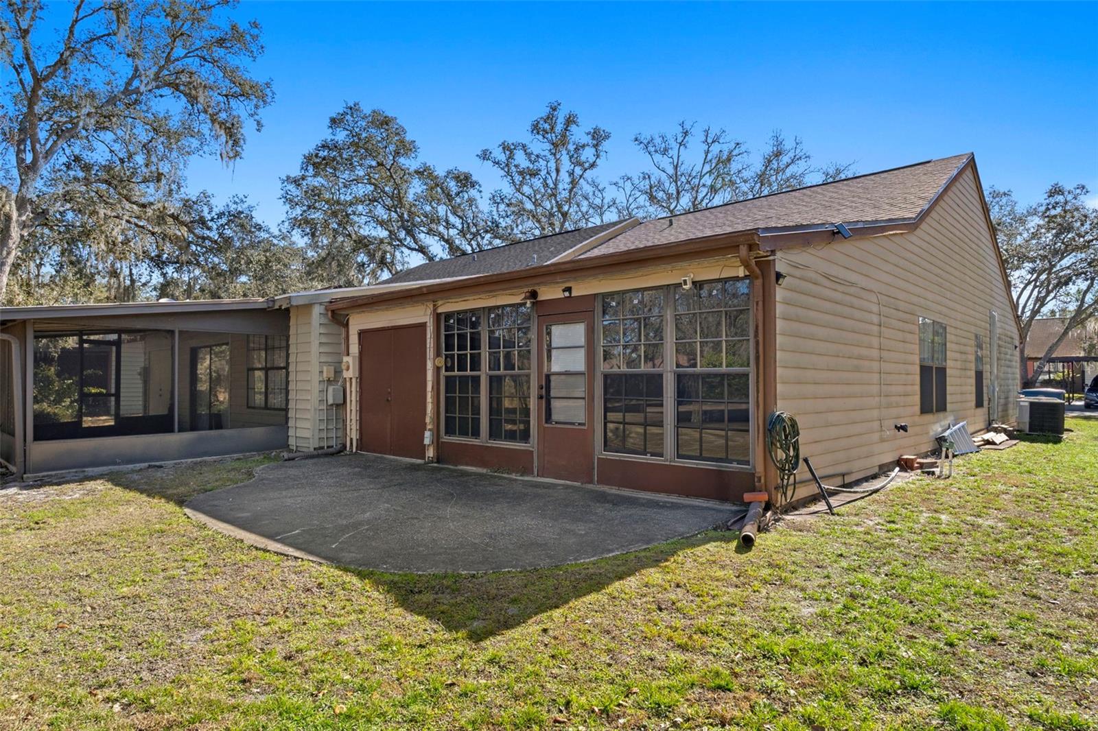 Image 13 of 22 For 35077 Whispering Oaks Boulevard