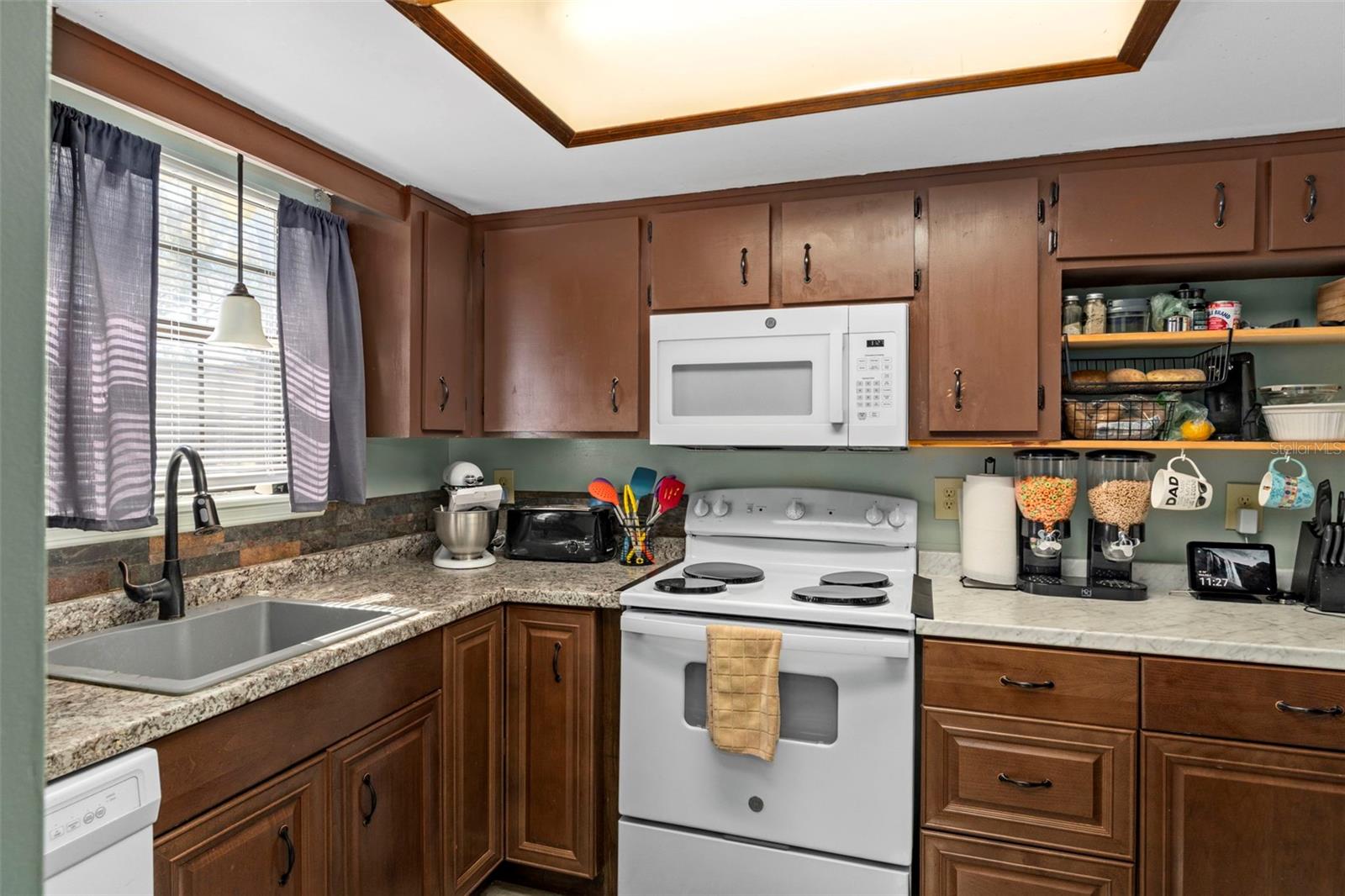 Image 5 of 22 For 35077 Whispering Oaks Boulevard