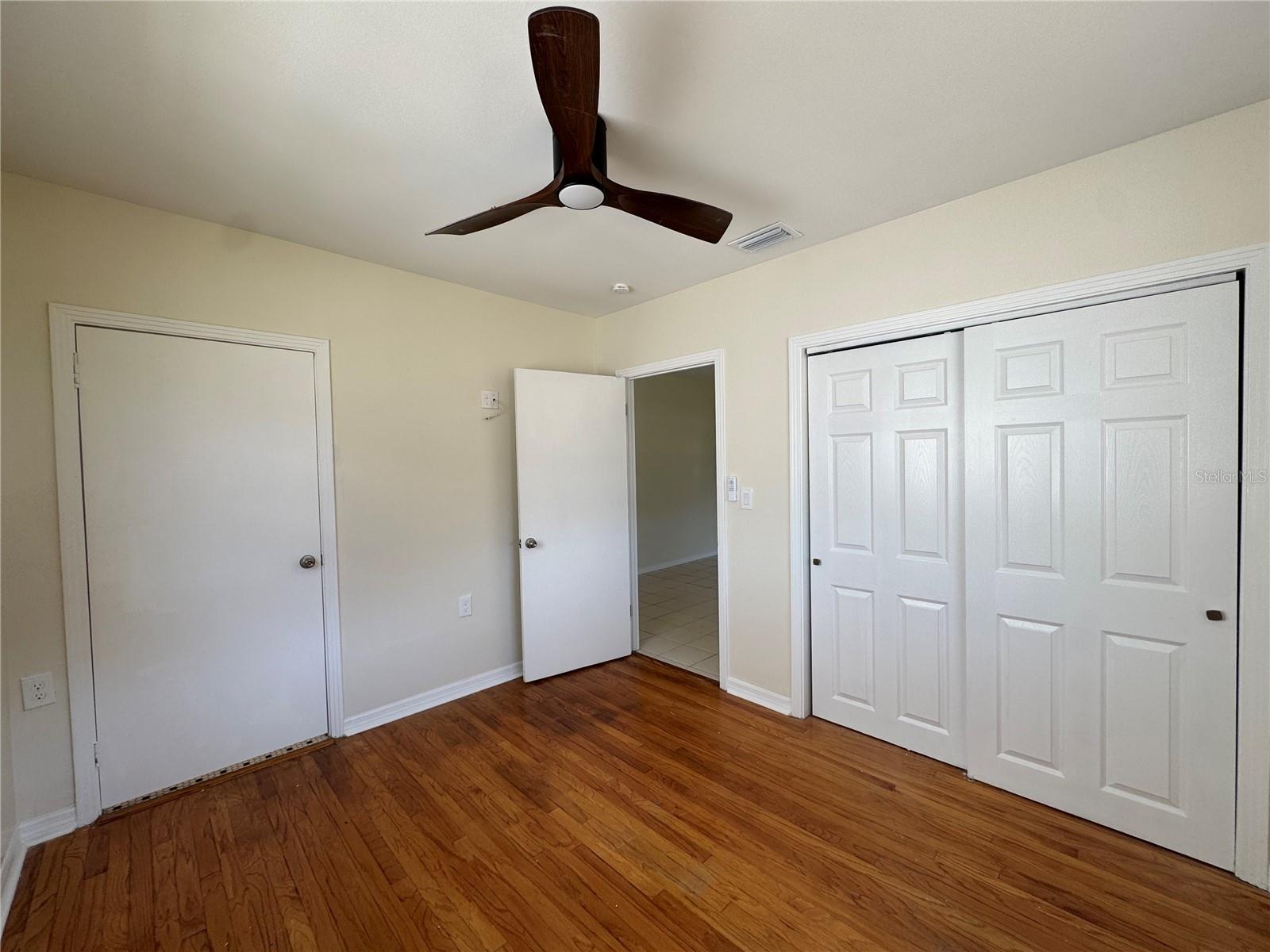 Image 17 of 39 For 804 Adalee Street