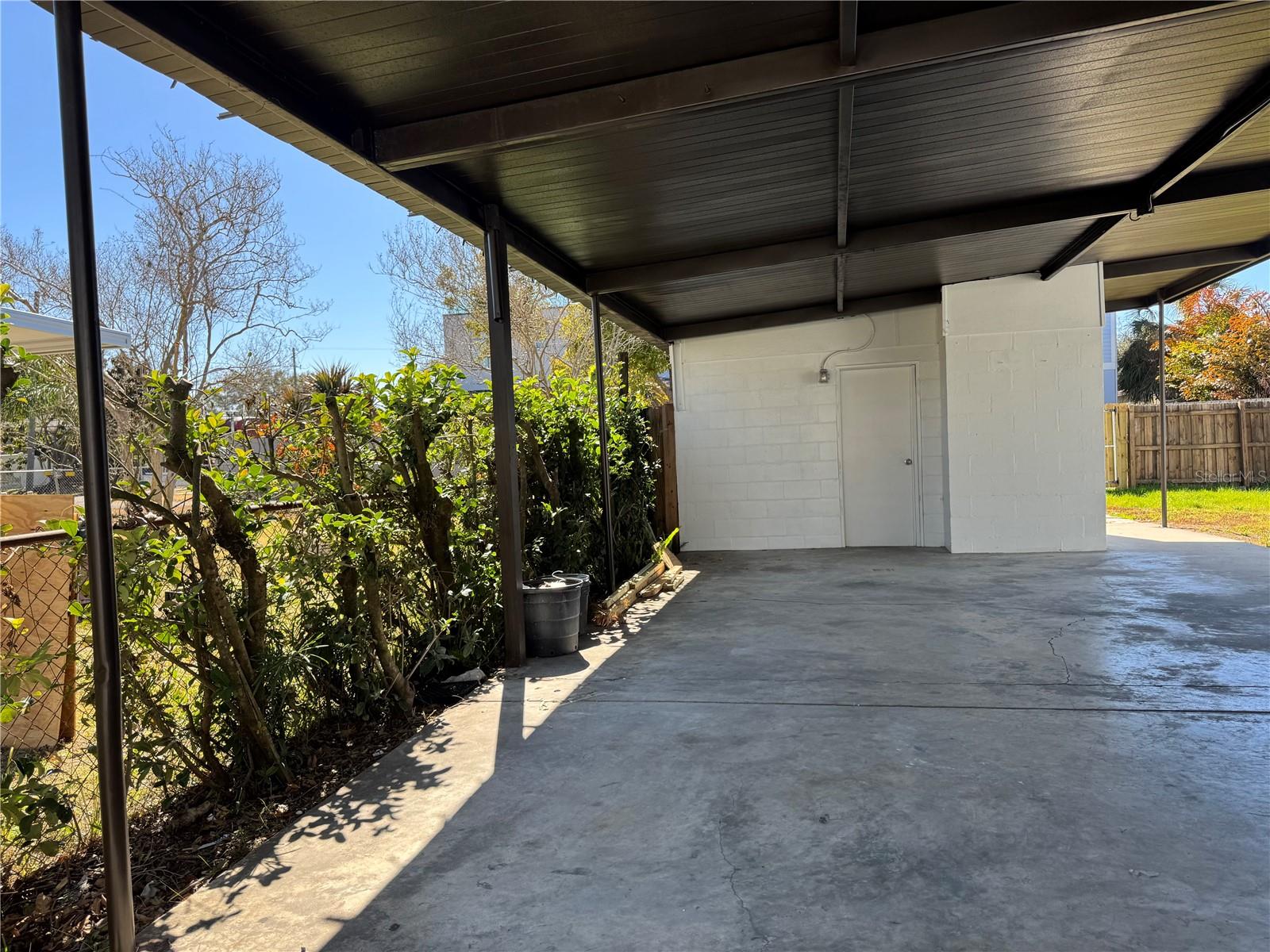 Image 26 of 39 For 804 Adalee Street