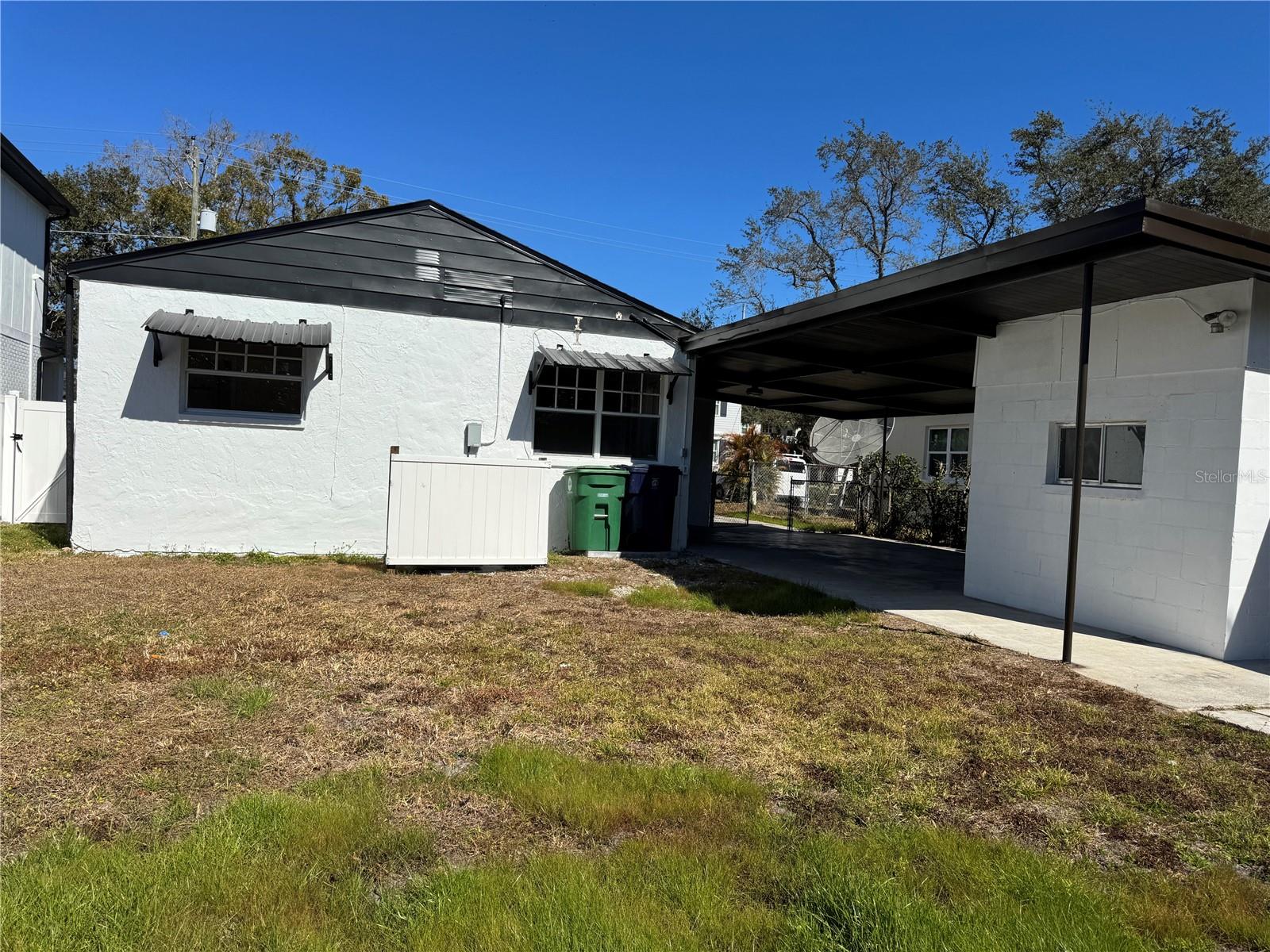 Image 27 of 39 For 804 Adalee Street