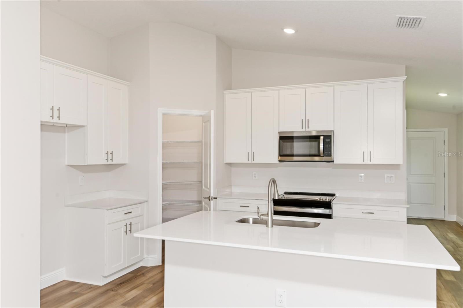 Image 10 of 35 For 6182 Sw 96th Place