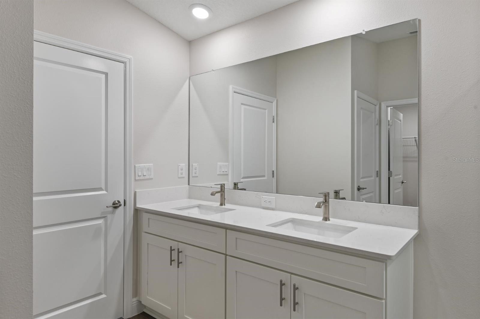 Image 18 of 35 For 6182 Sw 96th Place