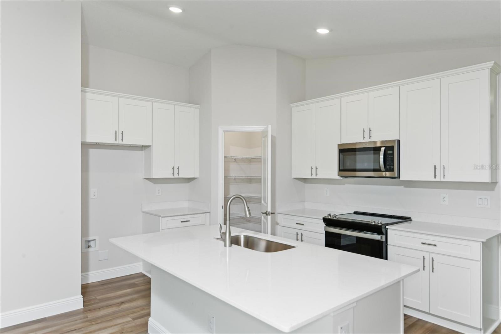 Image 6 of 35 For 6182 Sw 96th Place