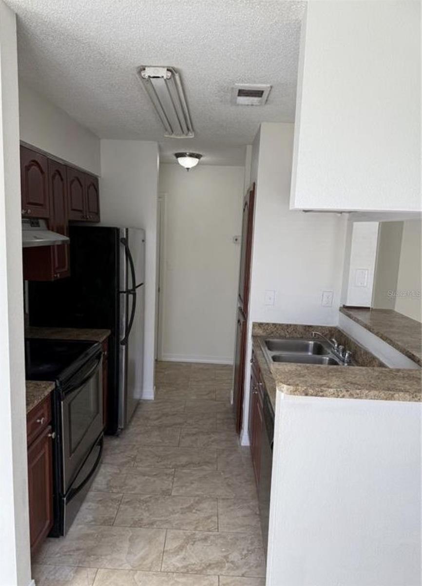 Image 10 of 13 For 8641 Fancy Finch Drive 201