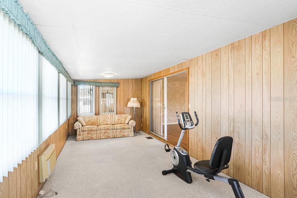 Image 13 of 41 For 14299 Nectarine Street