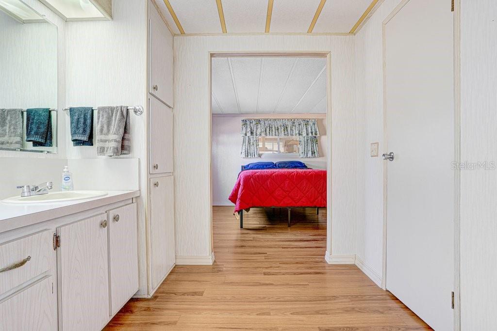 Image 24 of 41 For 14299 Nectarine Street