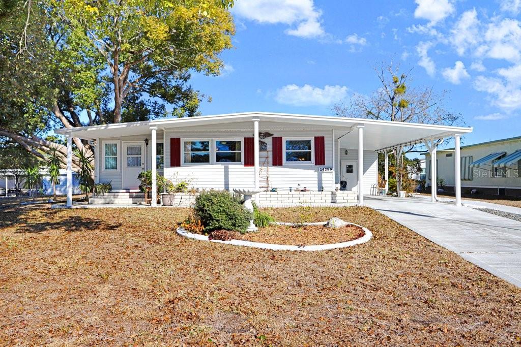 Image 4 of 41 For 14299 Nectarine Street